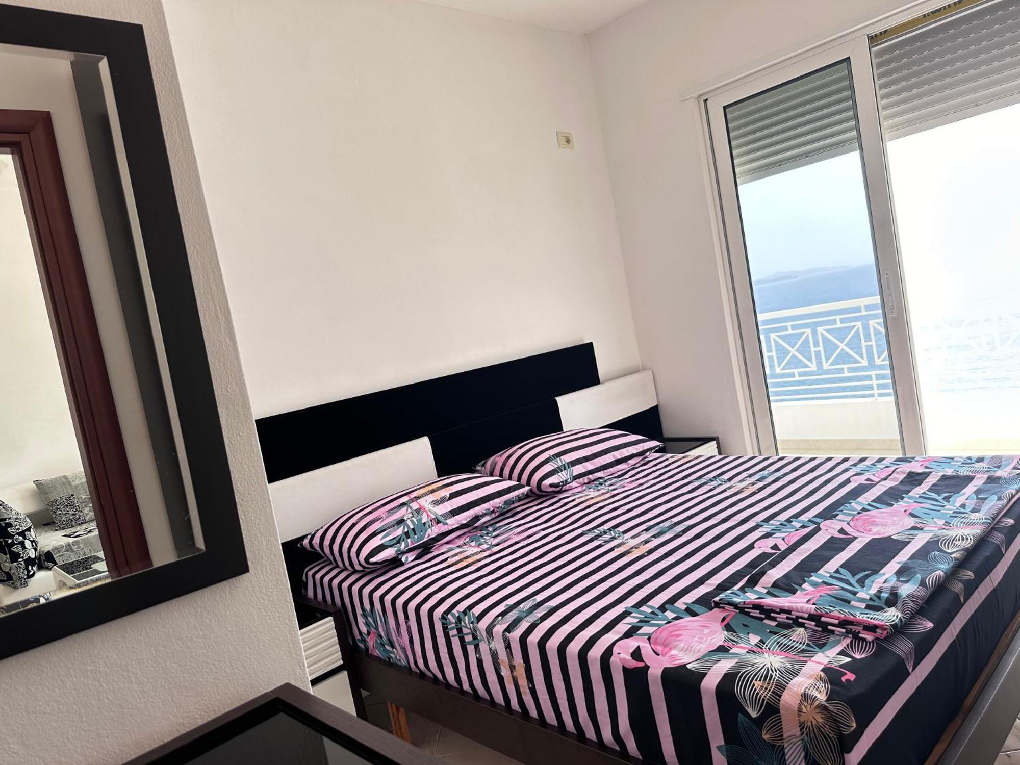 Tini Sea View Apartment Sarandë 外观 照片