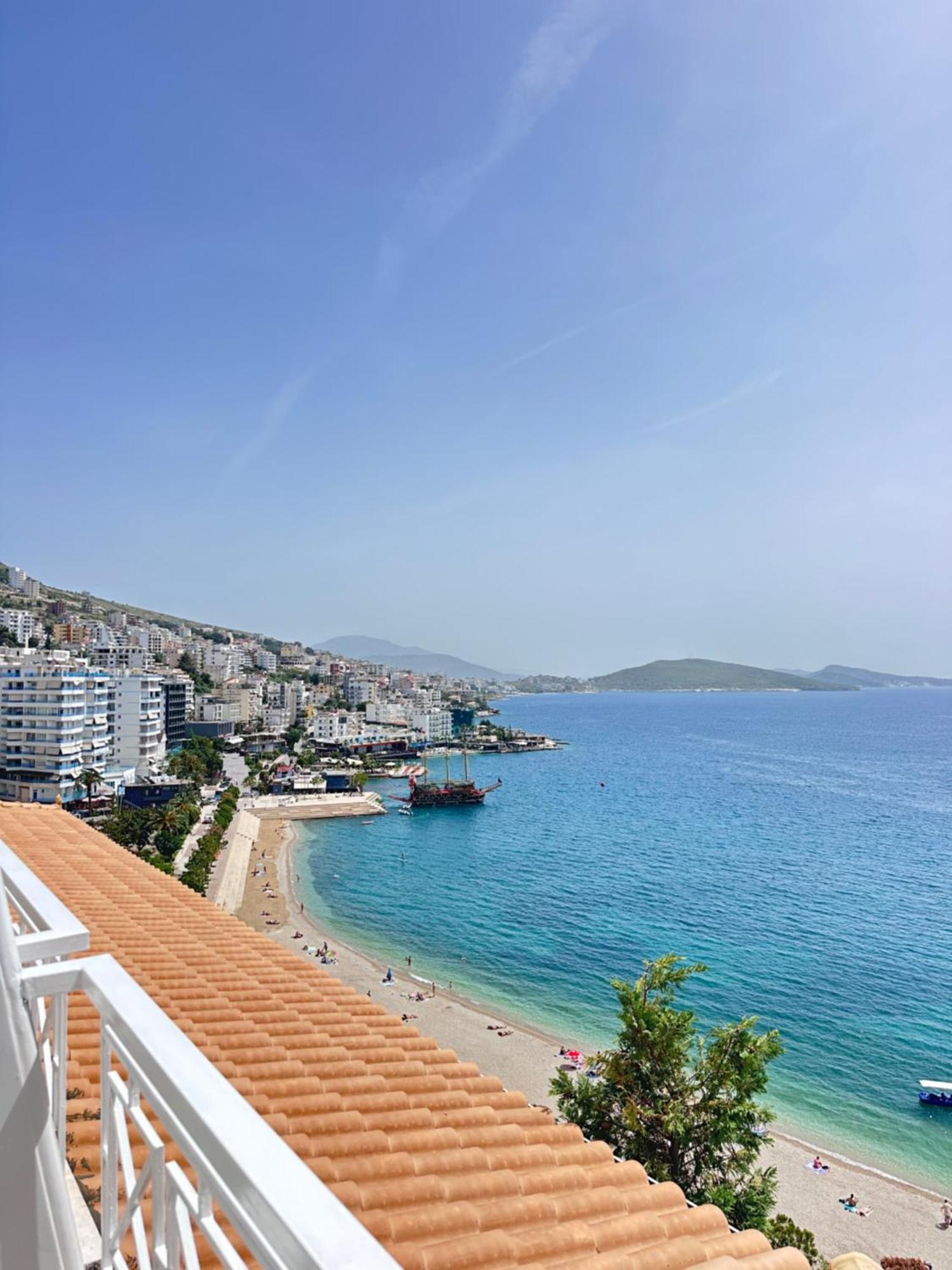 Tini Sea View Apartment Sarandë 外观 照片